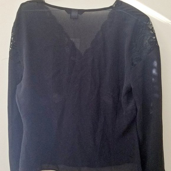 Victoria Secret Moda International 100% Silk Top W Lace Sz M - Picture 5 of 5